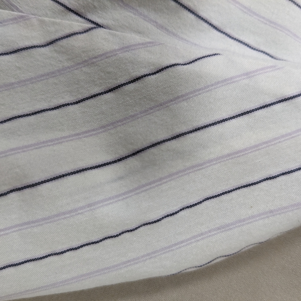 New York & Company City Stretch Shirt- size large - Picture 17 of 17